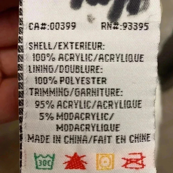 Faux fur vintage winter  coat with tree details - Picture 11 of 11